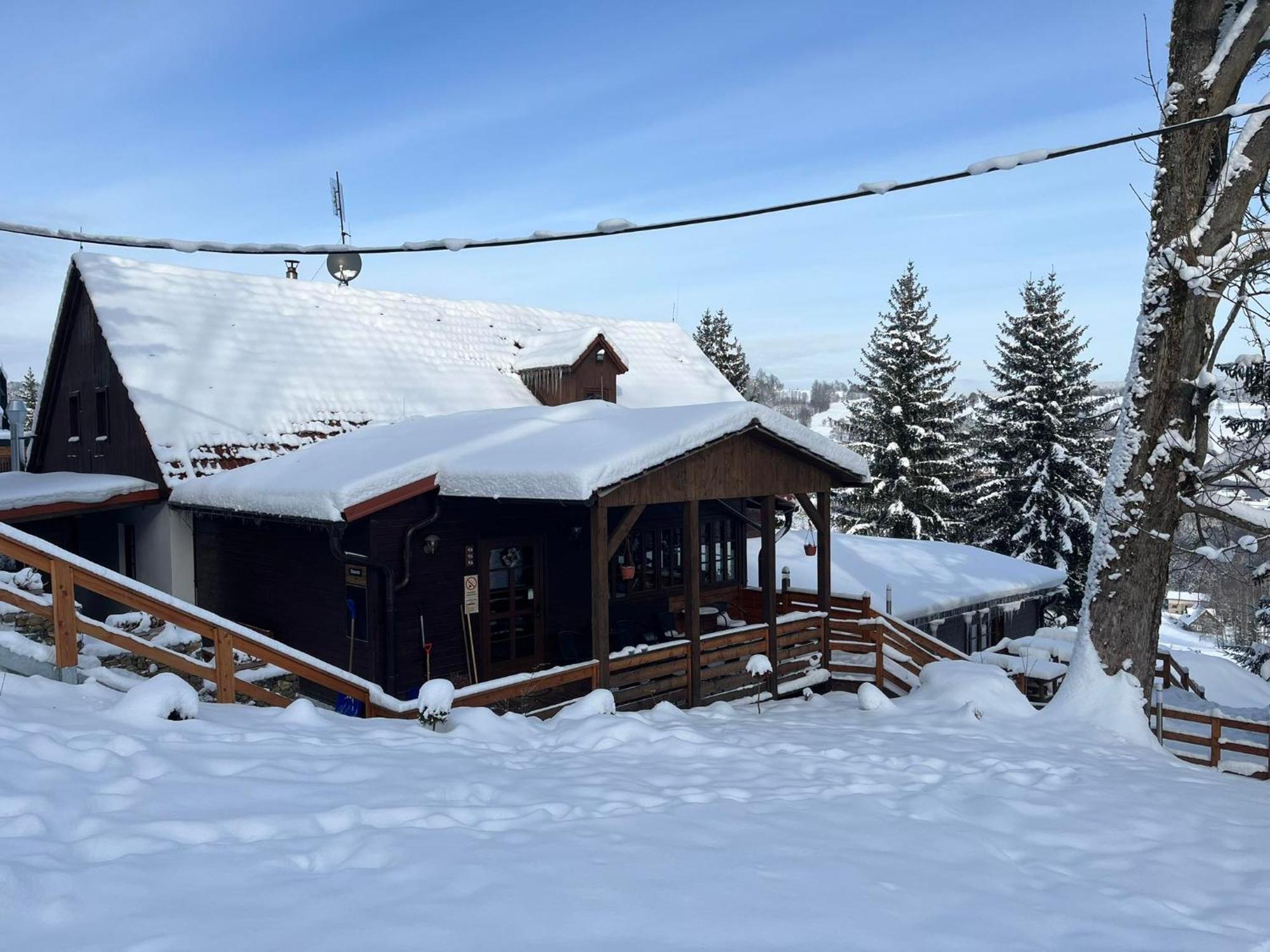 Penzion Harry Na Sjezdovce Krkonose Hotel Vysoké nad Jizerou Exterior foto